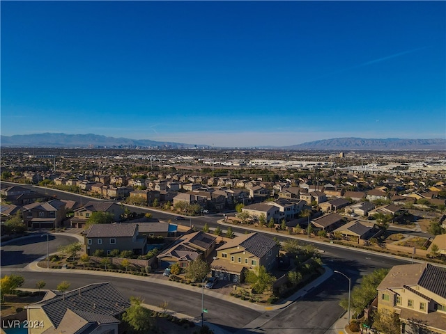 bird's eye view with a mountain view