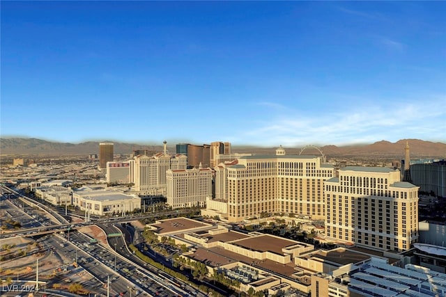 city view featuring a mountain view