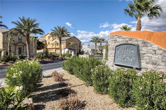 view of community / neighborhood sign