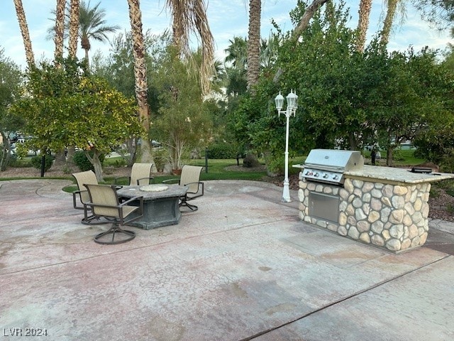 Listing photo 3 for 8175 Arville St Unit 92, Las Vegas NV 89139