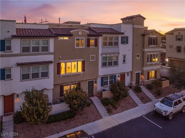 view of front of house