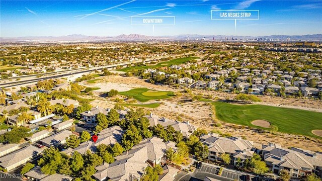 bird's eye view featuring a mountain view