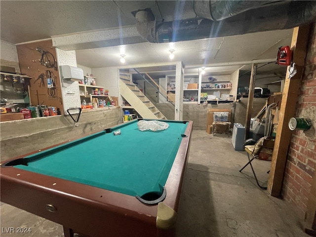 game room featuring concrete flooring and billiards