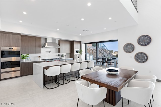 dining space featuring sink