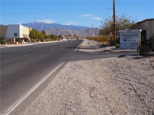 Listing photo 3 for 1571 E Basin Ave, Pahrump NV 89060