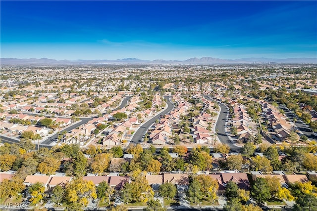 bird's eye view featuring a mountain view