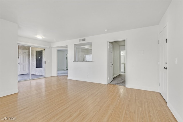 empty room featuring light hardwood / wood-style flooring