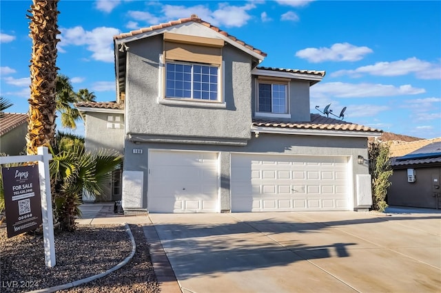 view of front of house featuring a garage