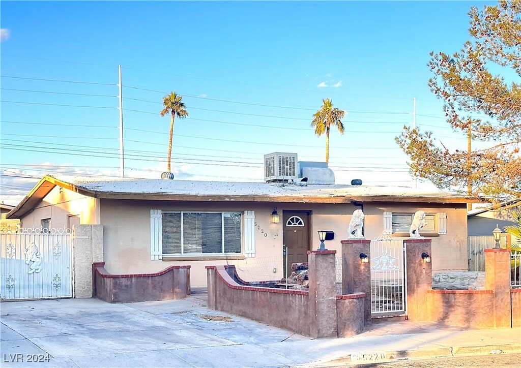 view of ranch-style home