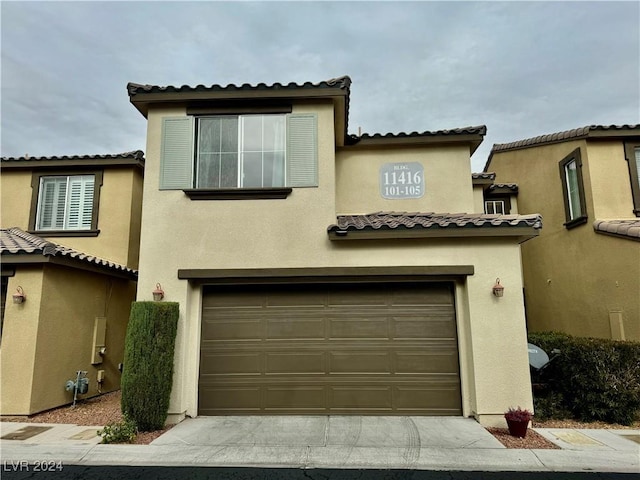 view of front of house with a garage