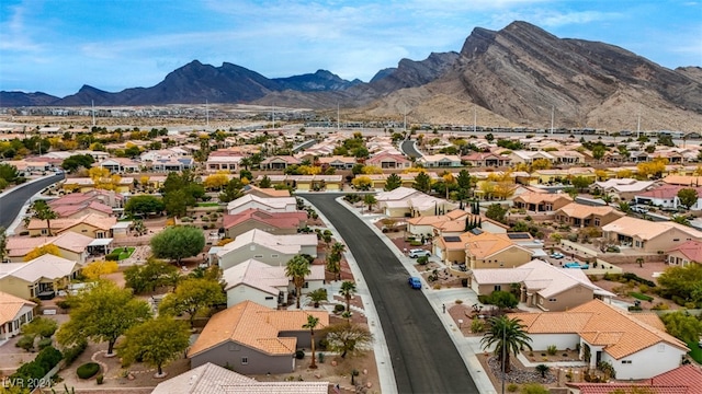 bird's eye view featuring a mountain view