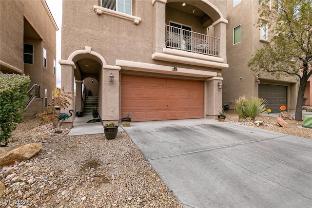 view of front of property featuring a garage