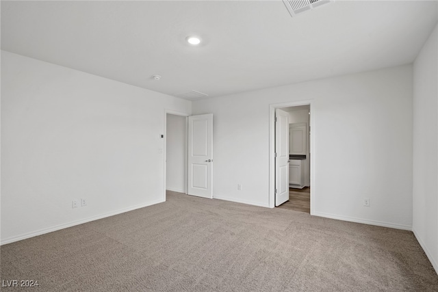 empty room with carpet