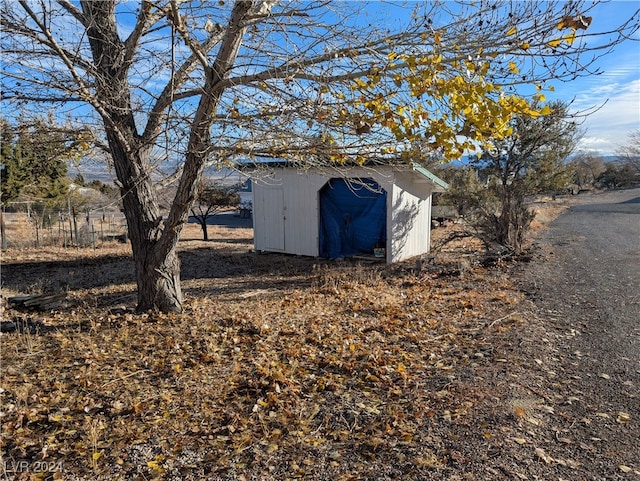 view of outbuilding