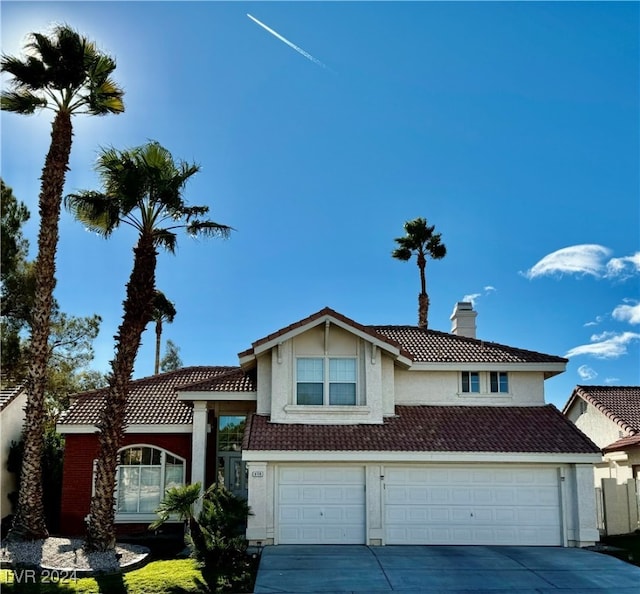 view of front facade featuring a garage