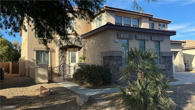 view of mediterranean / spanish-style house