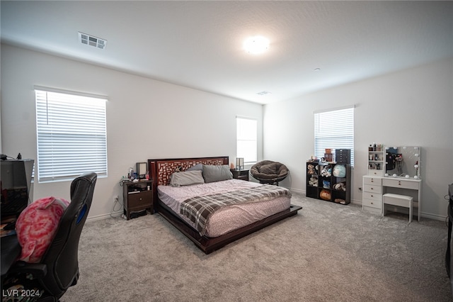 bedroom with carpet flooring