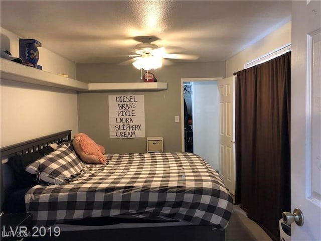 bedroom featuring ceiling fan