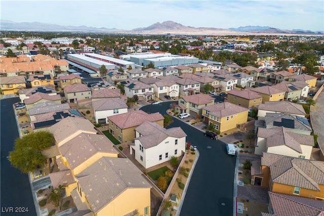 bird's eye view with a mountain view