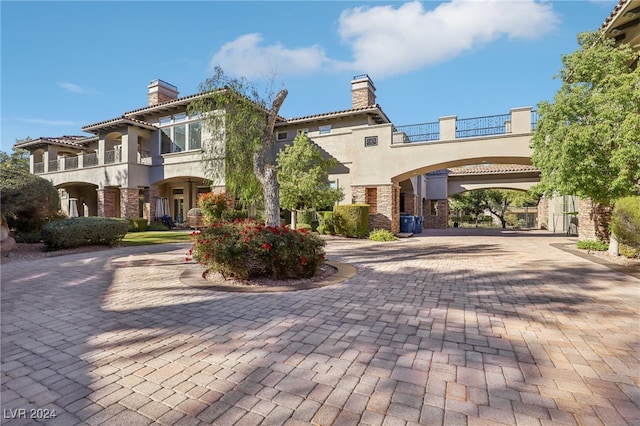 view of front of home