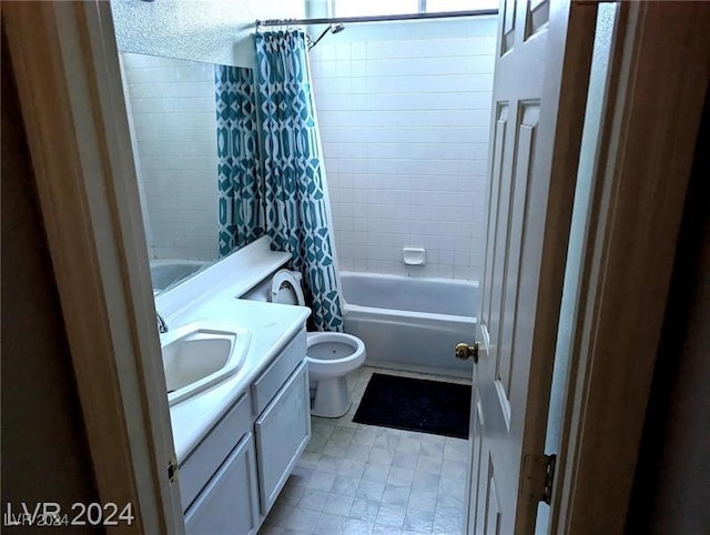 full bathroom with vanity, toilet, and shower / bath combo