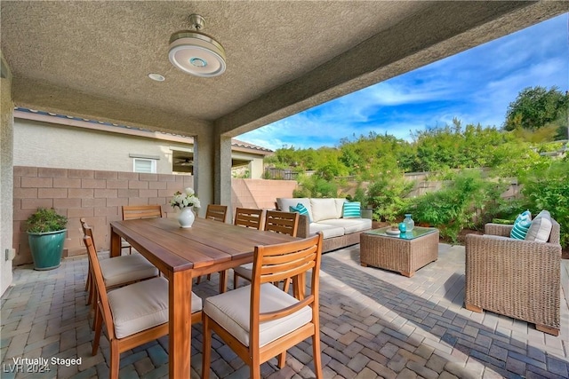 view of patio featuring an outdoor hangout area