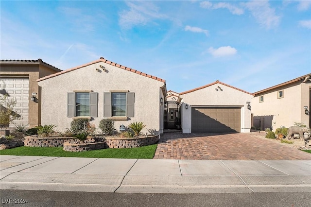 689 Corelli Cove St, Henderson, NV 89011 - photo 1