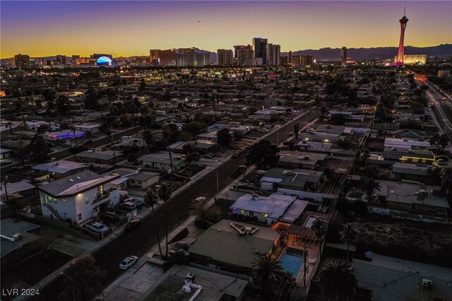 view of aerial view at dusk