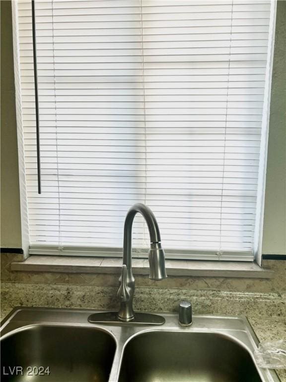room details featuring sink
