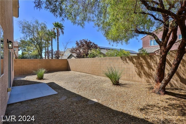 view of yard featuring a patio