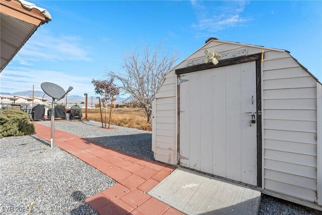 view of outbuilding