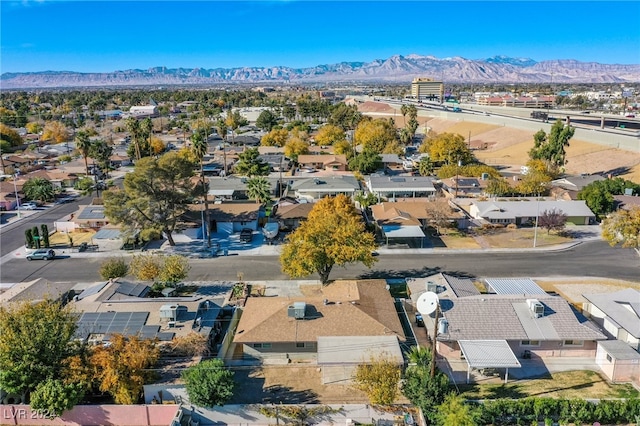 bird's eye view featuring a mountain view