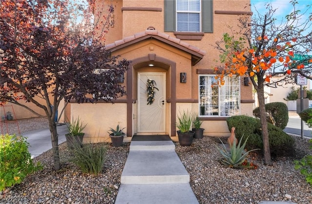 view of property entrance