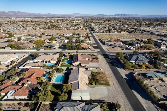 bird's eye view featuring a mountain view