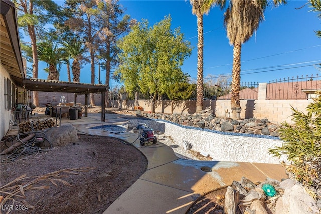 view of yard with a patio area