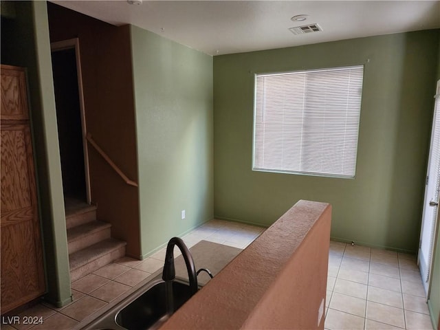 kitchen featuring light tile patterned floors