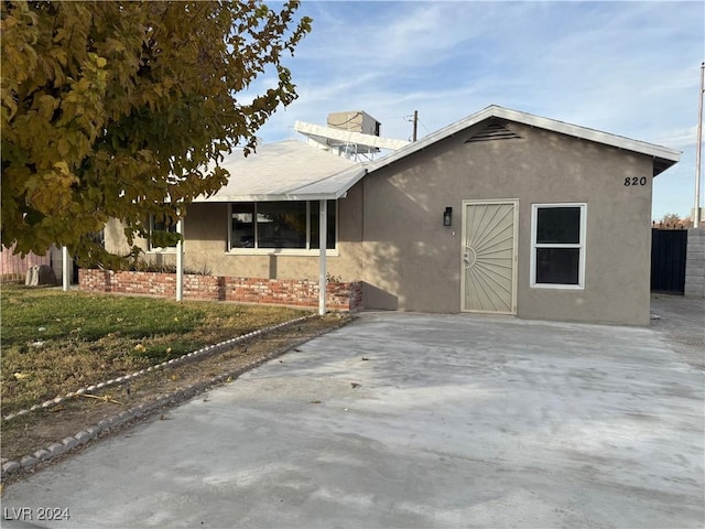 view of front of home