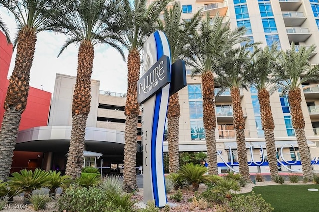 200 W Sahara Ave Unit 1510, Las Vegas, NV 89102 - view of building exterior