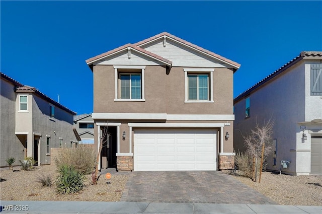 view of front property featuring a garage