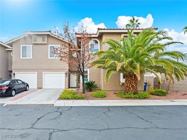 view of front of house featuring a garage