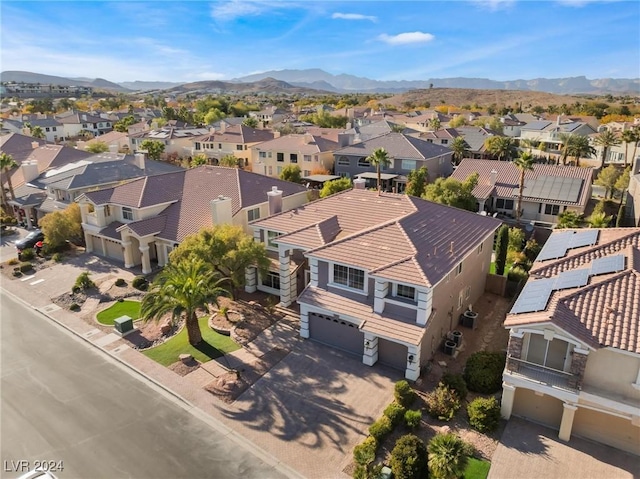 bird's eye view featuring a mountain view