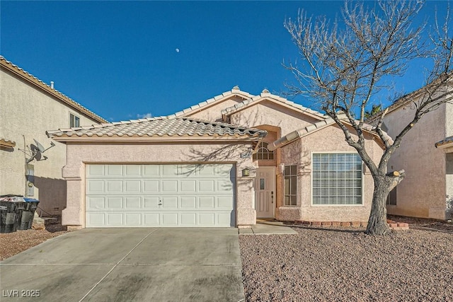 view of front facade with a garage