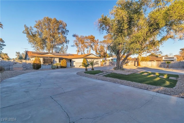 5858 El Parque Ave, Las Vegas, NV 89146 - photo 9