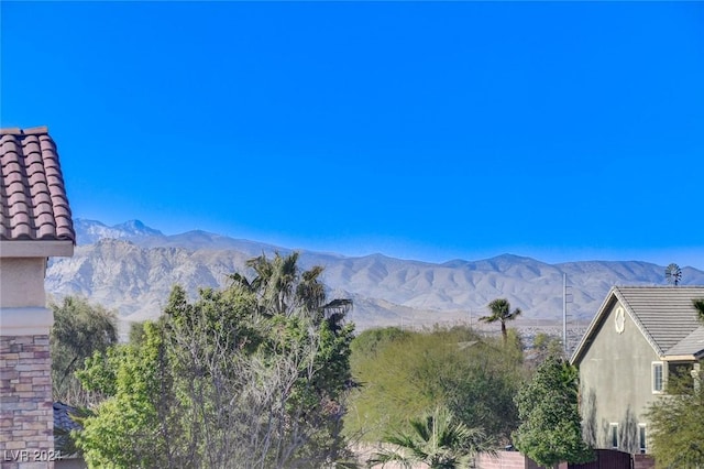 property view of mountains