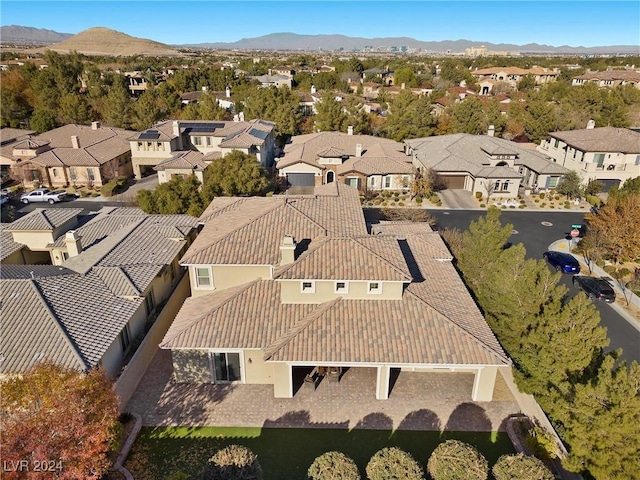 bird's eye view featuring a mountain view