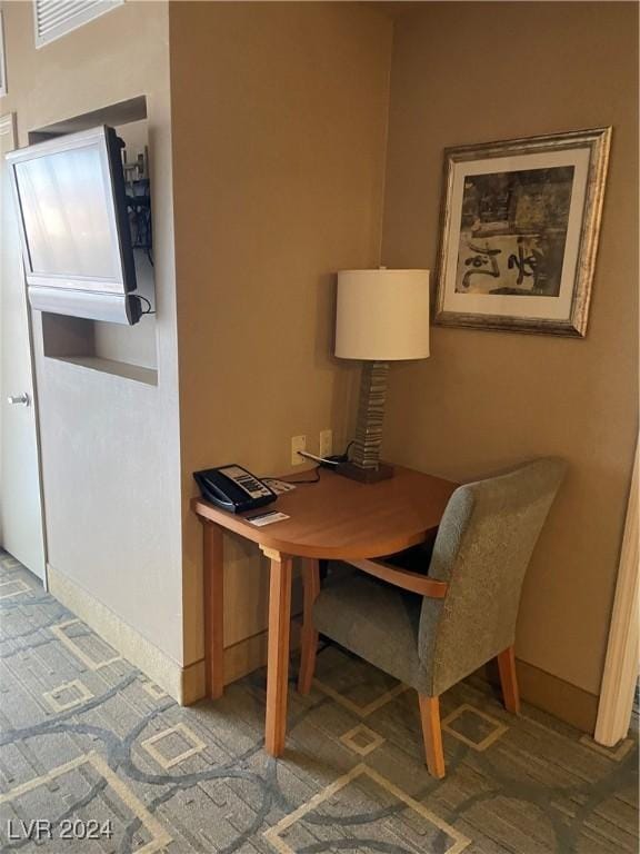 211 E Flamingo Rd Unit 614, Las Vegas, NV 89169 - office space featuring carpet flooring and baseboards