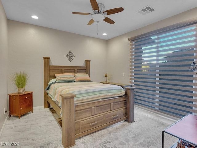 bedroom with ceiling fan