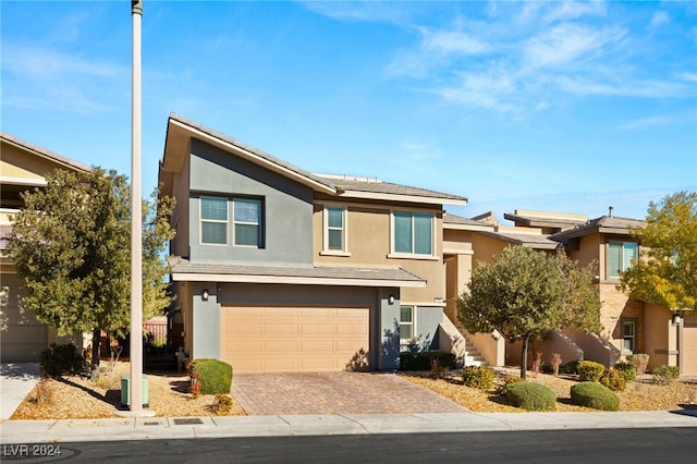 view of front facade featuring a garage