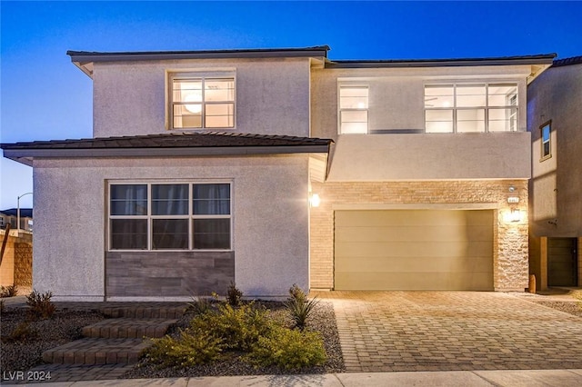 view of front facade featuring a garage