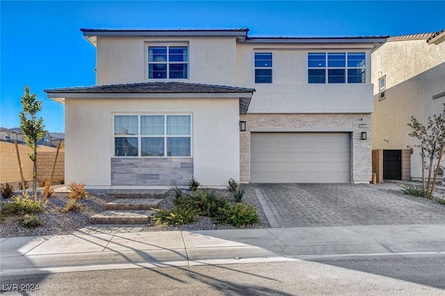 view of front facade featuring a garage